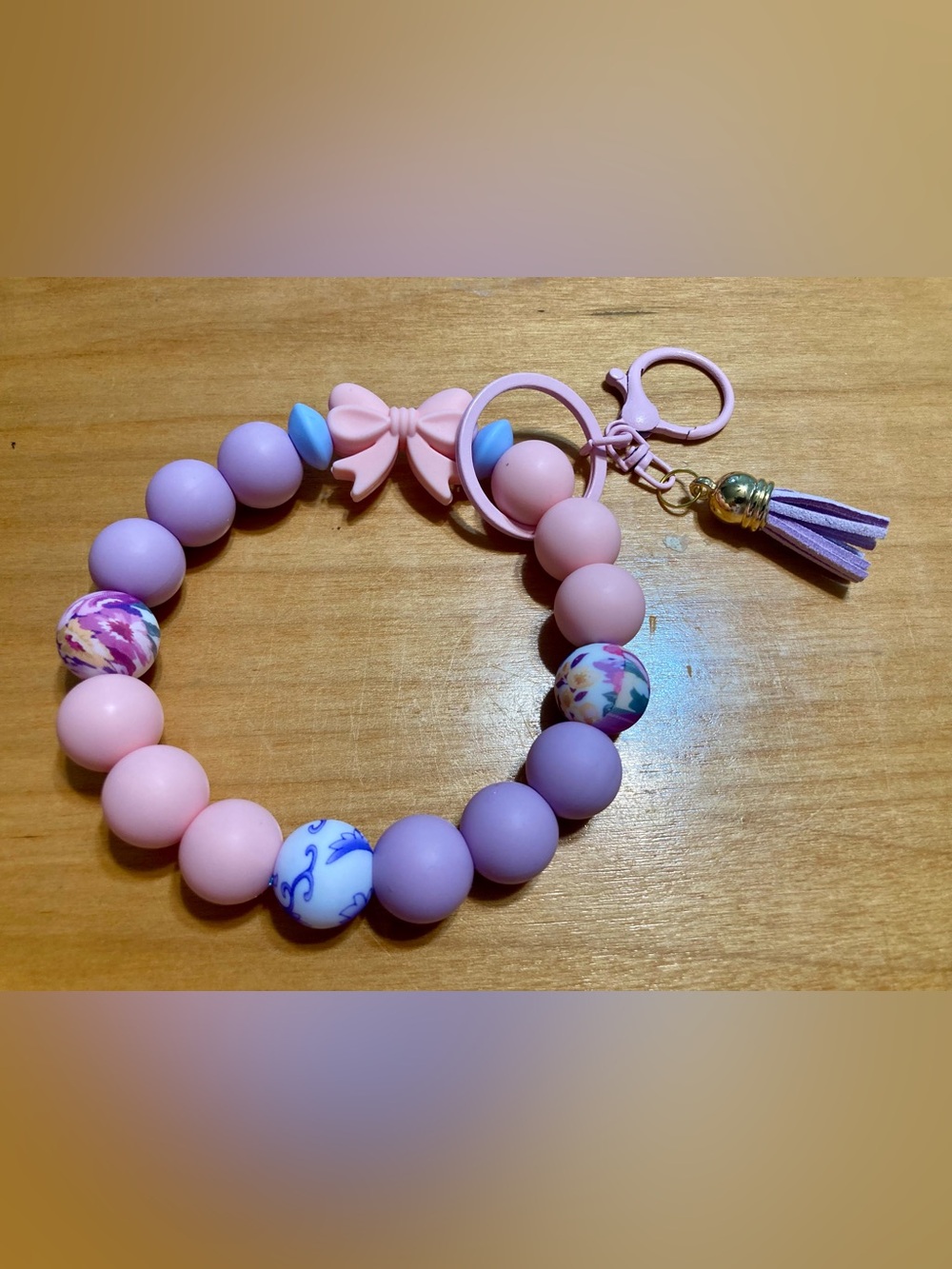 Beaded wristlet keychain